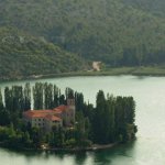 Františkánský klášter na ostrově Visovac - Krka Františkánský klášter na ostrově Visovac - Krka
